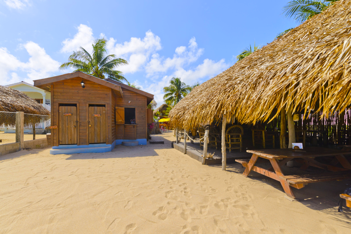 Driftwood Beach Bar & Pizza Shack | Hopkins, Stann Creek District